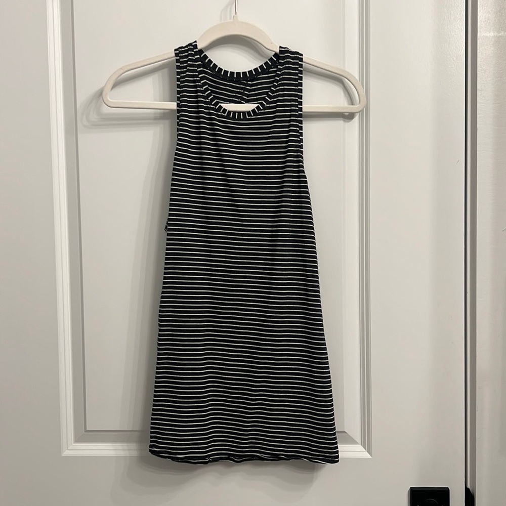 Lululemon Dark Gray Open Back/Tied Back Tank
